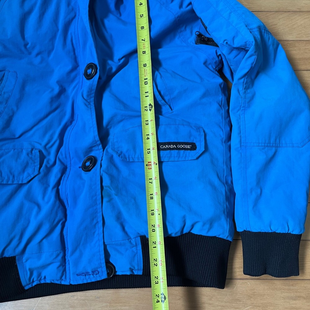 Canada Goose Chilliwack Bomber Jacket Blue Fur Hood Mens Medium M 7950M - Picture 5 of 14